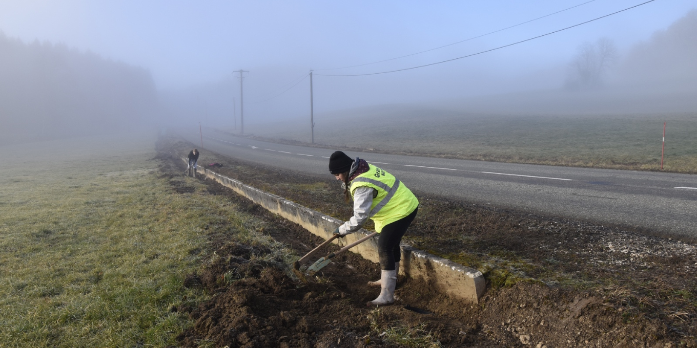 Démontage du dispositif de sauvetage routier des amphibiens à Verrières-du-Grosbois